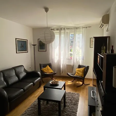 Modern Hideaway Novi Sad