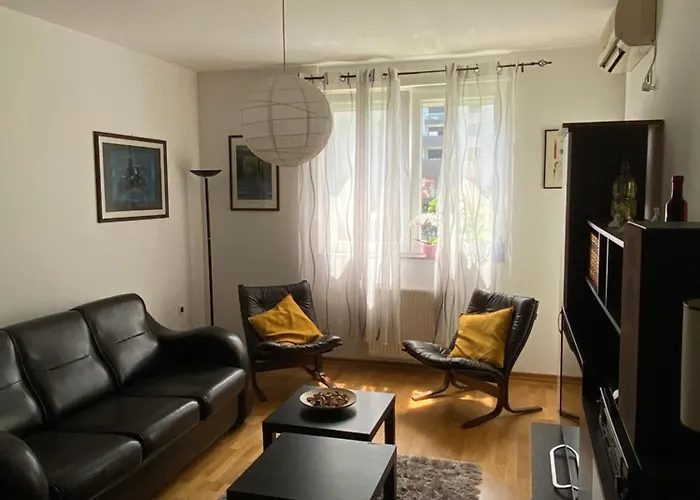 Modern Hideaway 노비사드