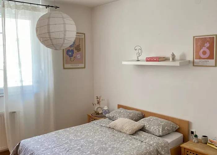 아파트 Modern Hideaway 노비사드